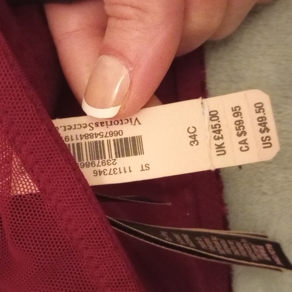 NWT VS Bra - Picture 3 of 4